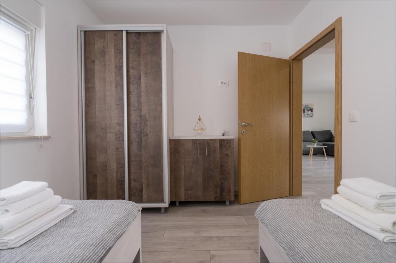 Apartmani Villa Ruby Linardići Esterno foto