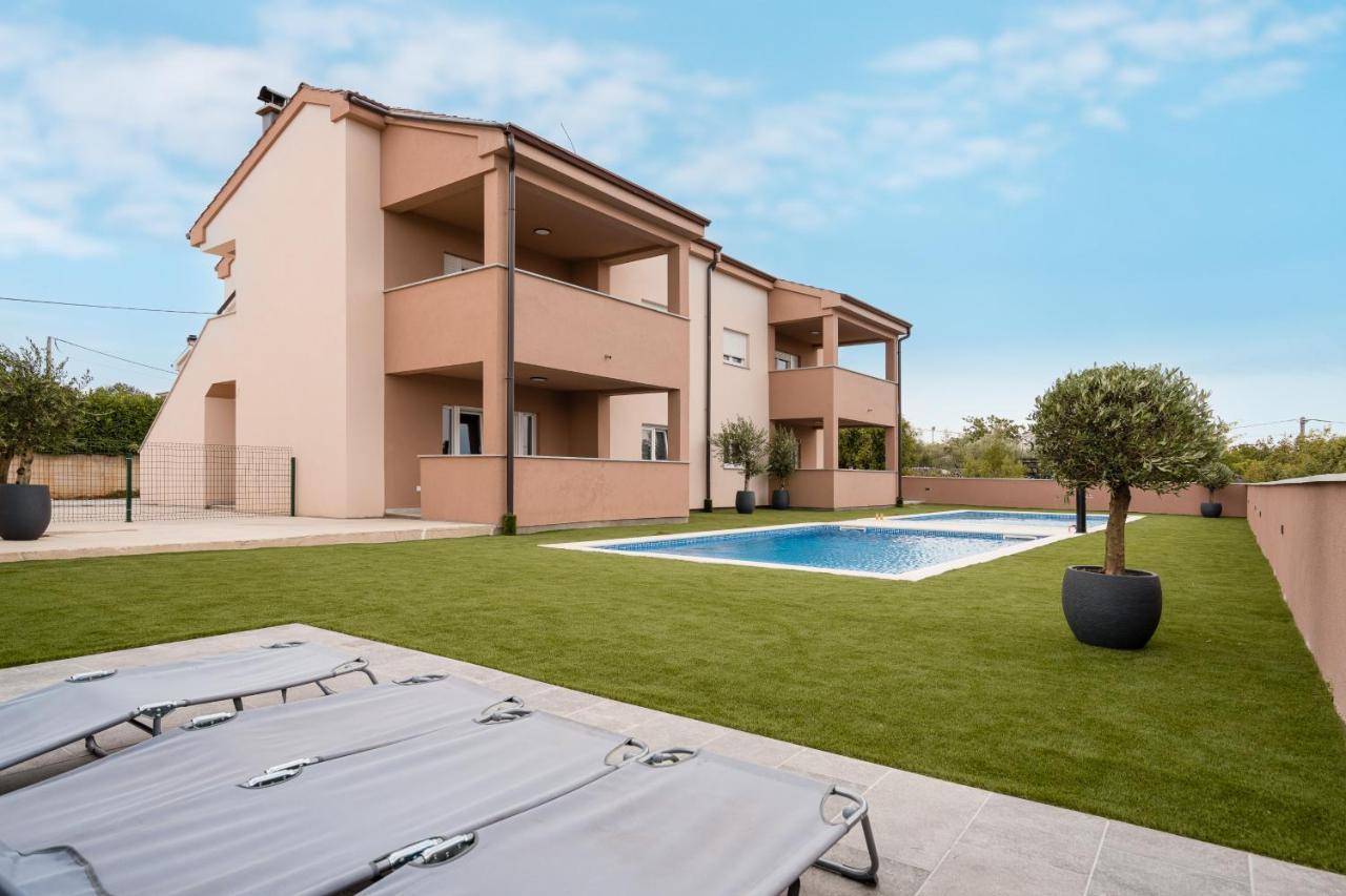 Apartmani Villa Ruby Linardići Esterno foto