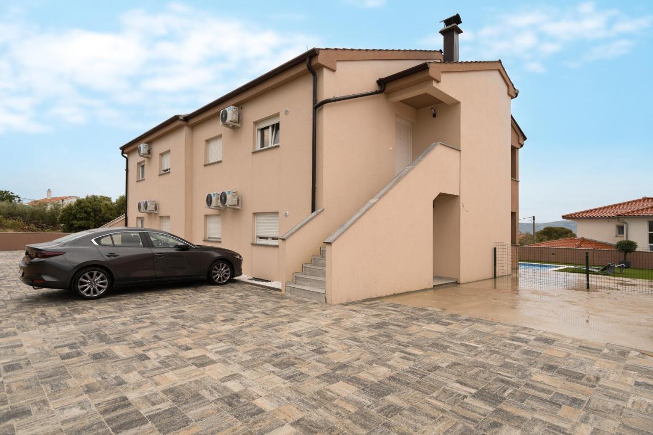 Apartmani Villa Ruby Linardići Esterno foto